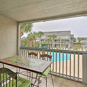  Apartment Convenient Pcb With Pool Access Walk To United States